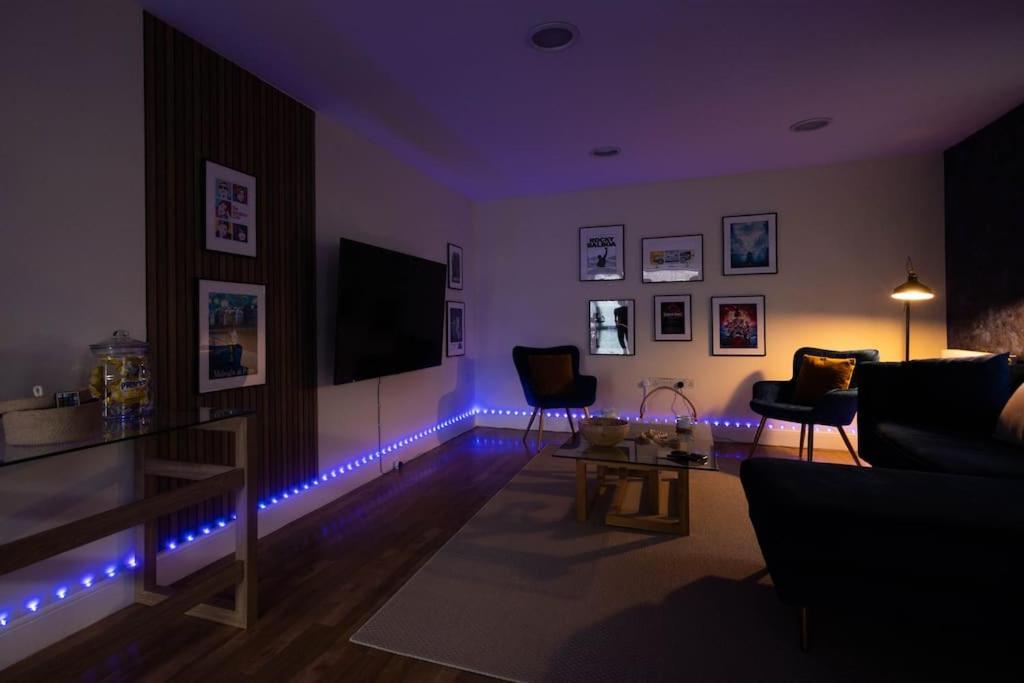The Wellness Lodge- Gym, Table Tennis, Cinema, Parking And More! Bath Exterior foto