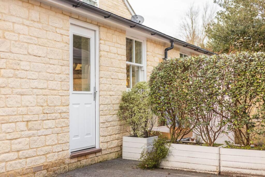 The Wellness Lodge- Gym, Table Tennis, Cinema, Parking And More! Bath Exterior foto