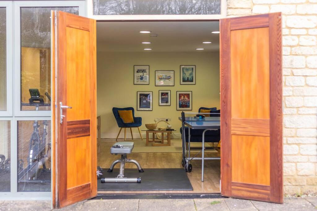 The Wellness Lodge- Gym, Table Tennis, Cinema, Parking And More! Bath Exterior foto